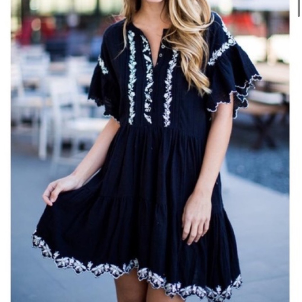 ✨ Free People Santiago Black Embroidered Gauzy Peasant Dress Pockets S Blogger - Picture 3 of 13